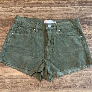 KENDALL+KYLIE GREEN CORD SHORTS Sz 24